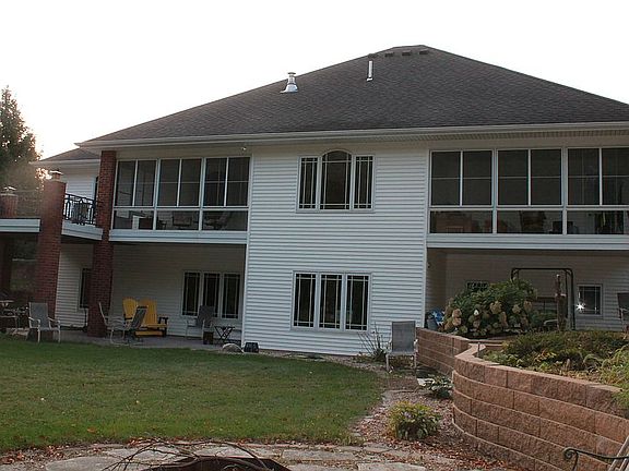 5th image of 526 Fairway Ln