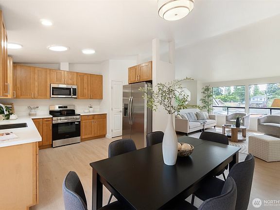 5th image of 9420 7th Avenue SW