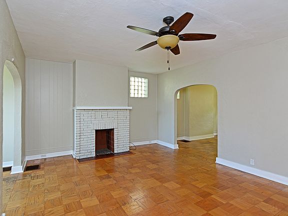 2nd image of 1027 Welfer St