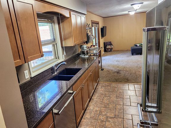 5th image of 4802 Woodland Dr
