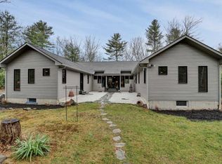 106 Chestnut Hill Rd, Shohola, PA 18458