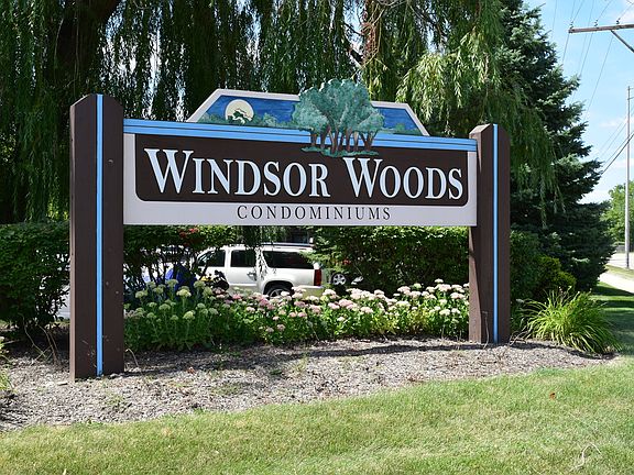 2nd image of 2612 N Windsor Dr Unit 203