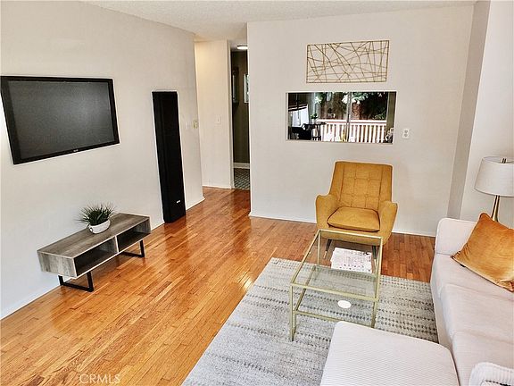 5th image of 336 Eliot Ln