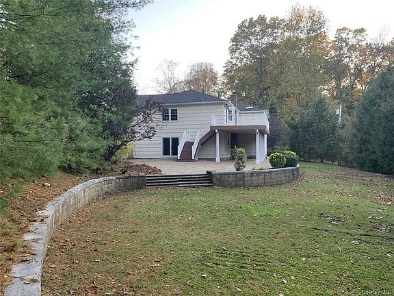 3rd image of 34 Pinehurst Dr
