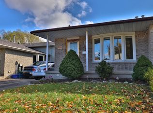 3 Caprice Ct, Kitchener, ON N2M5M2
