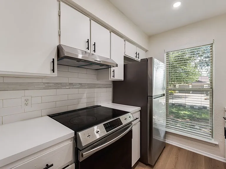 3824 Cibolo Dr #112 — Photo 2