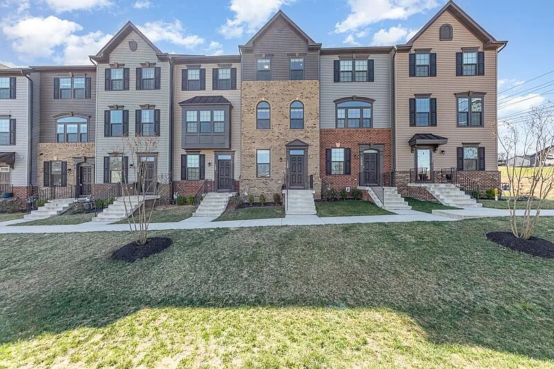 1208 Alum Spring Rd