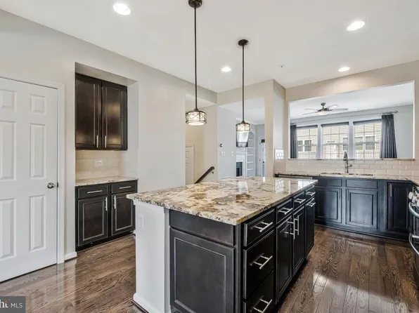 1043 Ironwood Ln, Hanover, MD 21076