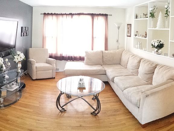 Living Room Full