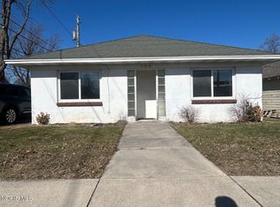 108 W 8th St, Genoa, OH 43430