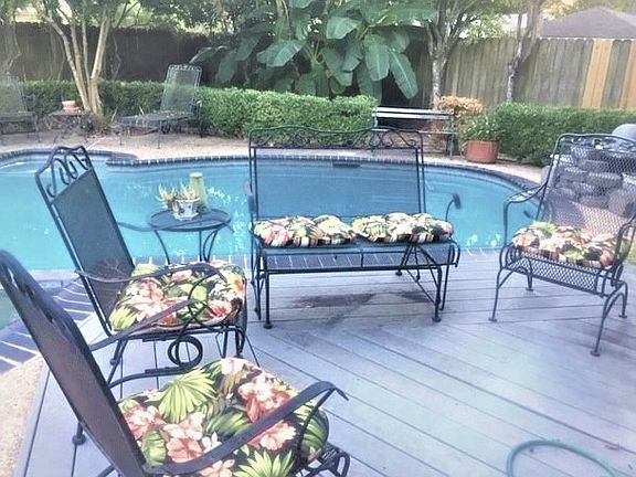 Pool & Deck by Guest House