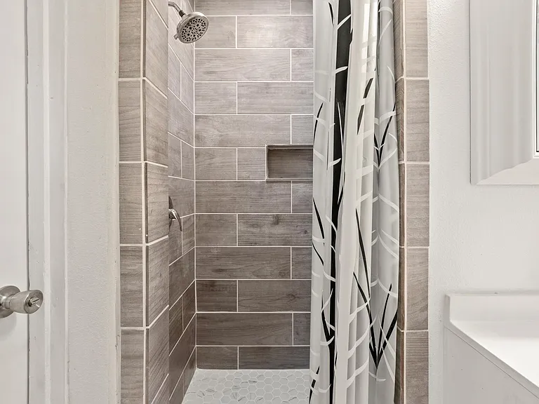 Serenade Ln — Photo 3