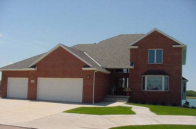 1st image of 208 Ponderosa Dr