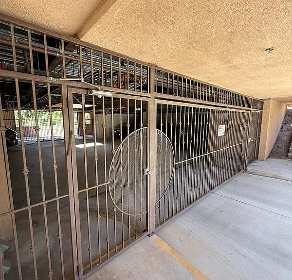 1769 Los Feliz Dr #3 — Photo 23