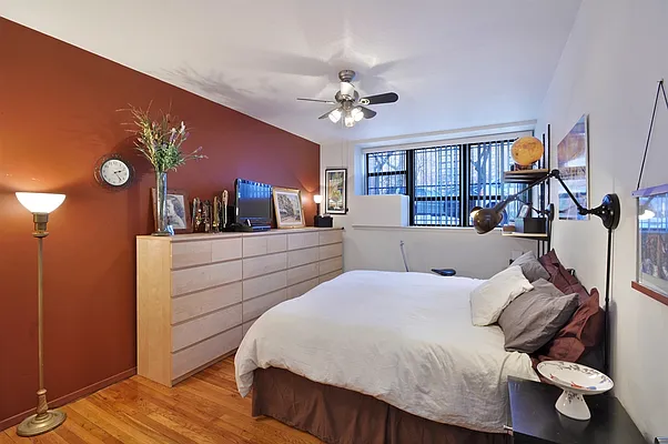 Sold by Corcoran | media 14