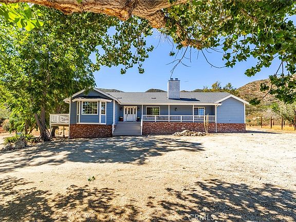3rd image of 28625 Bootlegger Canyon Rd