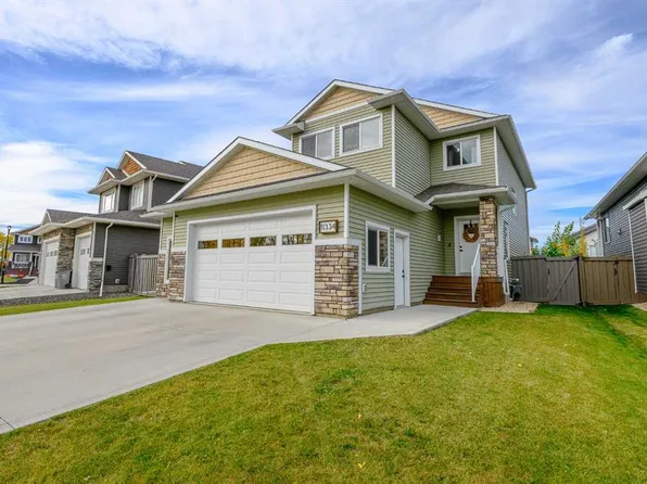 11334 E Cypress Way, Grande Prairie, AB T8W 0L2