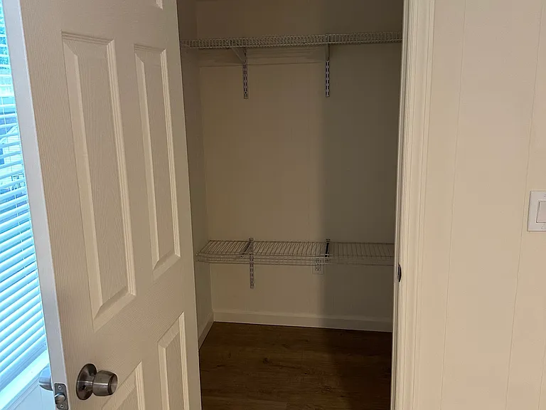 672 Lincoln Ave — Photo 18