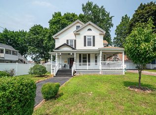 11 Maple St, Pembroke, NH 03275