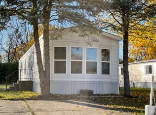 237 Blackthorn Rd, Matteson, IL 60443