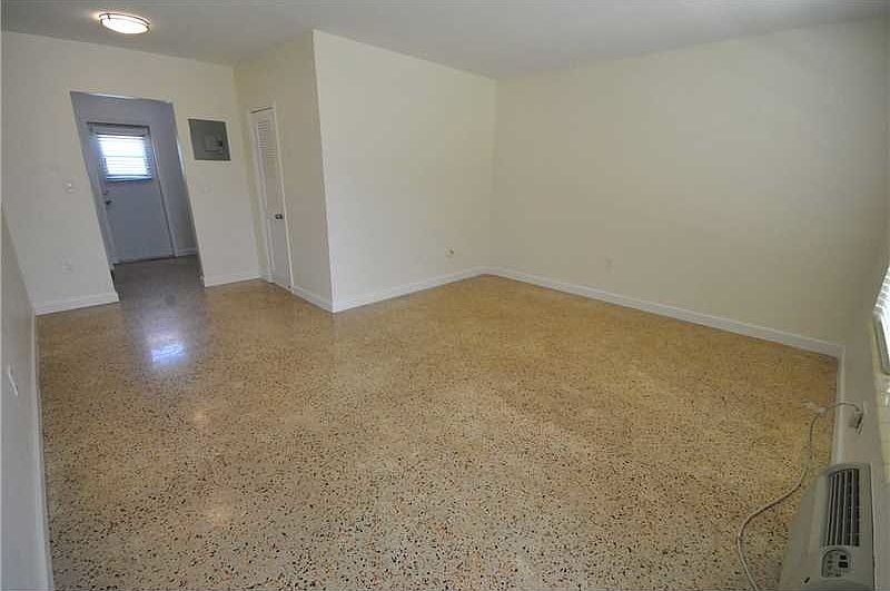 1st image of 7746 Carlyle Ave APT 4