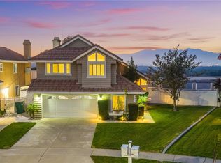747 Highland View Dr, Corona, CA 92882