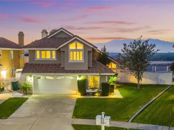 747 Highland View Dr, Corona, CA 92882