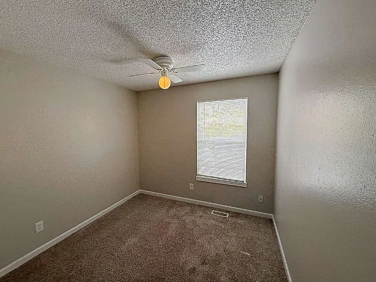 1680 S Espana Way — Photo 10