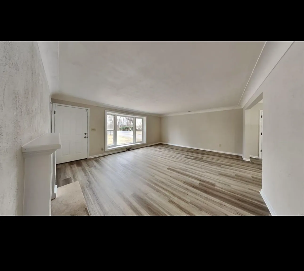 205 Cameron Dr — Photo 2