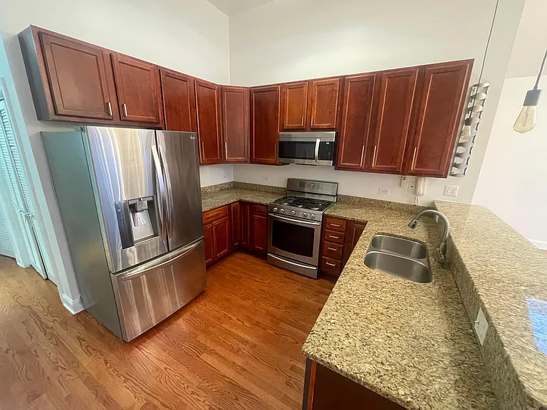 3438 N Harlem Ave #3 — Photo 5