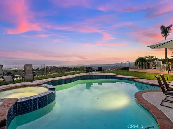 989 S Matthew Way, Anaheim, CA 92808