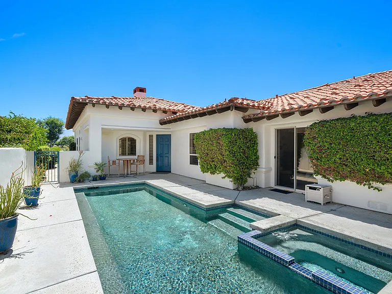 79695 Mandarina — Photo 7