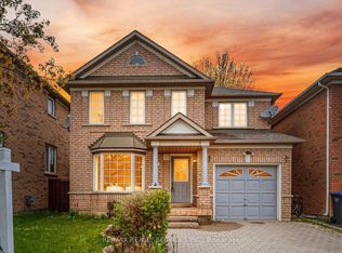 21 Upper Highlands Dr, Brampton, ON L6Z 4W1