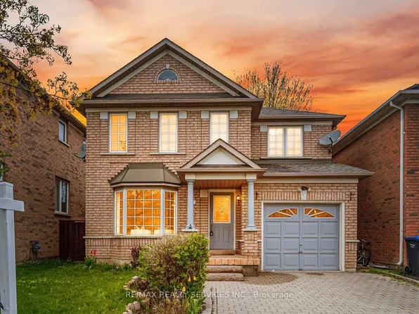 21 Upper Highlands Dr, Brampton, ON L6Z 4W1