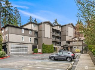 18609 SE Newport Way APT 104, Issaquah, WA 98027