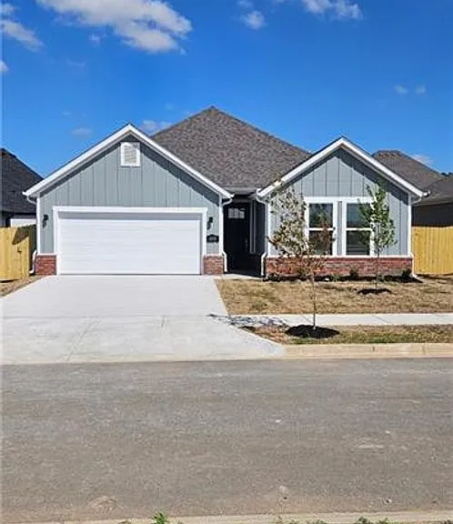 488 S Calico — Photo 1
