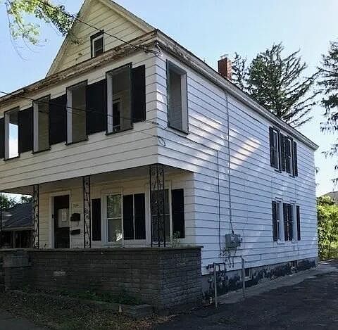 1st image of 1834 Hamburg Street
