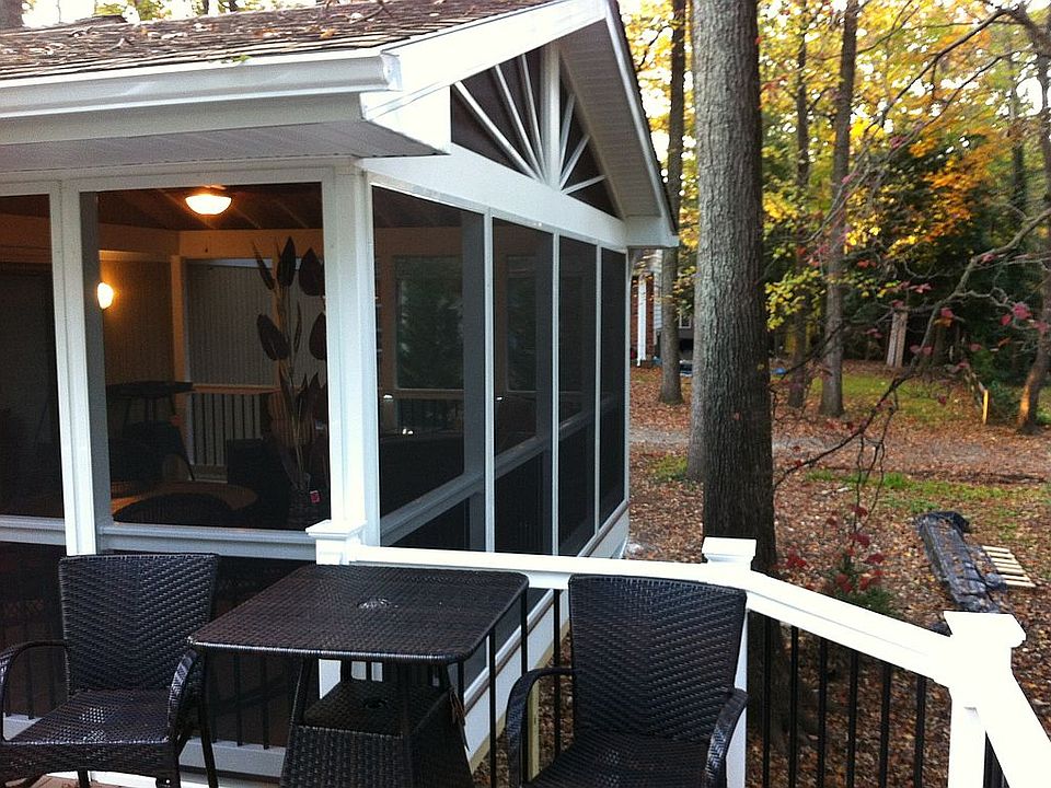 2nd image of 817 Vine St