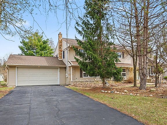 3rd image of 5029 Harriett Dr