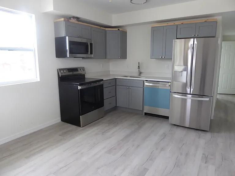 219 S Grandview Ave — Photo 17