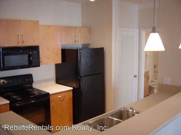 3rd image of 8290 Gate Pkwy W Unit 911