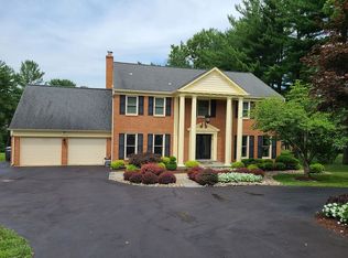 9216 Bentridge Ave, Potomac, MD 20854