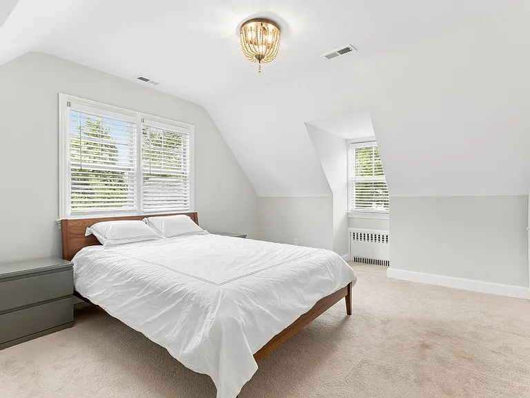 910 Baldwin Ave — Photo 29