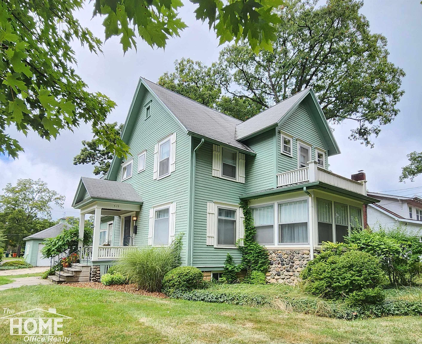 515 Clark St photo 1