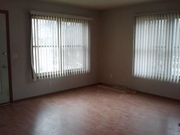 2nd image of 1082 Euclid St