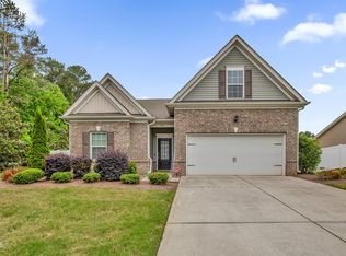1401 Abercorn Ln, Sanford, NC 27330