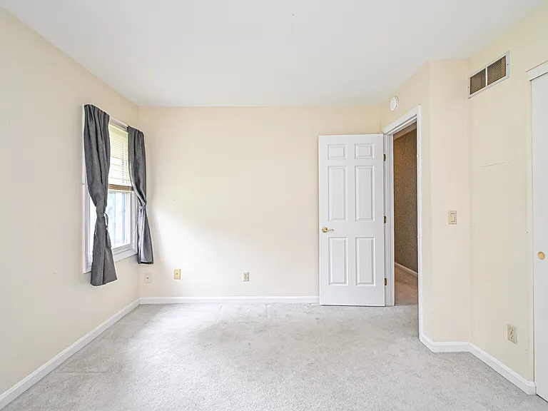 5959 Shallow Creek Dr — Photo 40