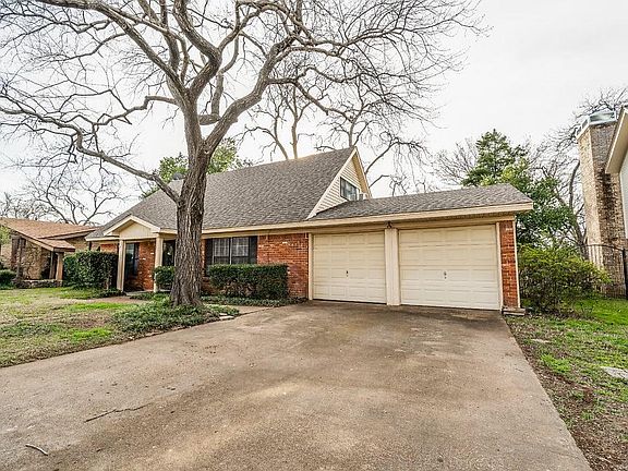 3rd image of 600 Waggoner Dr