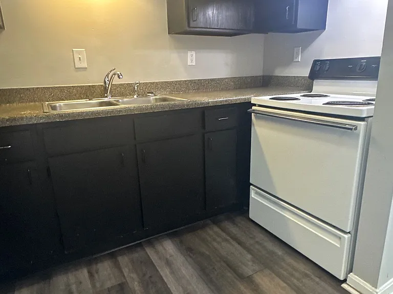 4103 Blue Lick Ct #6 — Photo 7