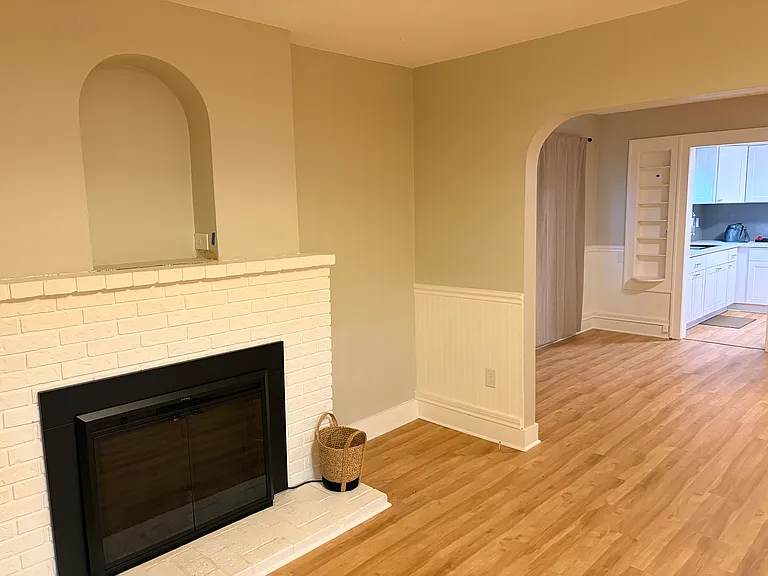 1013 S 5th Ave — Photo 4